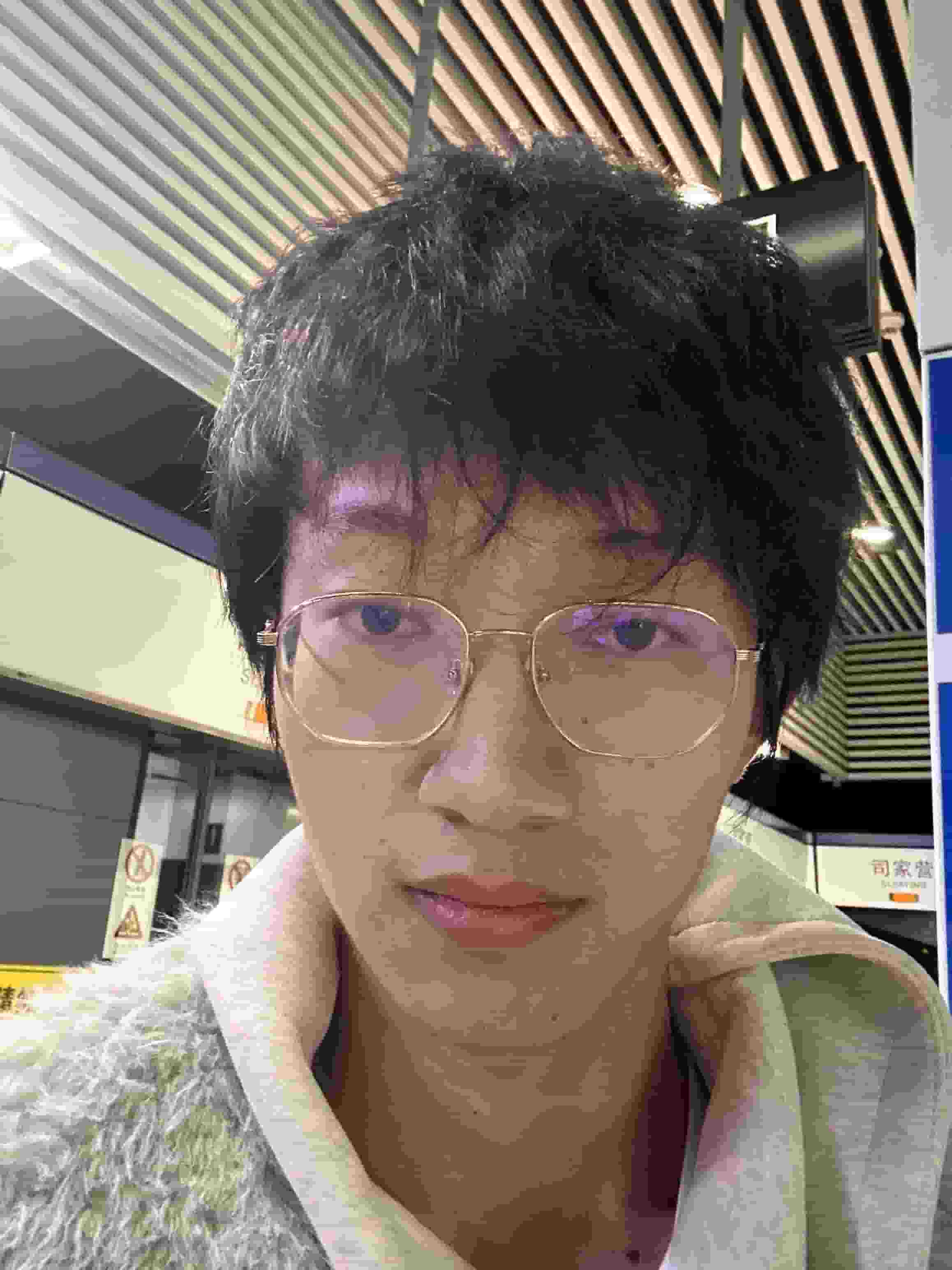 Profile image of Yujie Li